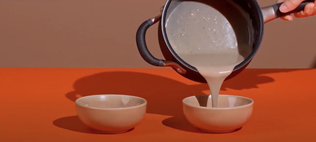 meyer brand cookware pouring gravy into a bowl